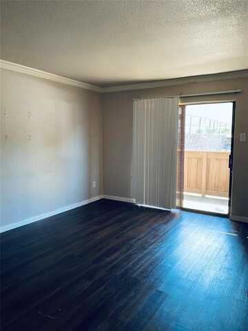 8110 Skillman Street, Dallas, TX 75231
