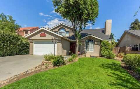 9536 Sharon Avenue N, Fresno, CA 93720