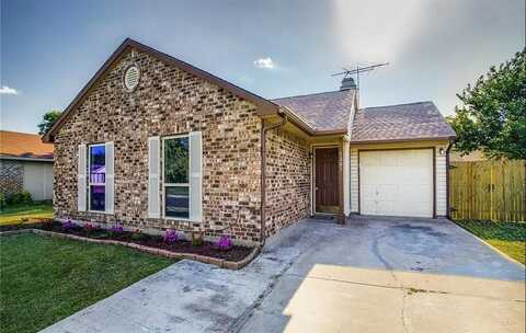 7301 Wayfarer Trail, Fort Worth, TX 76137