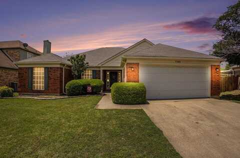 7105 Wooddale Drive, Watauga, TX 76148