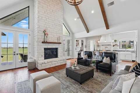 1316 Sparrow Hawk Lane, Gunter, TX 75058
