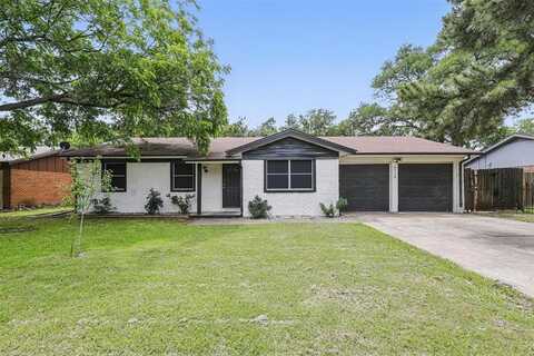 6716 Alma Street, Forest Hill, TX 76140