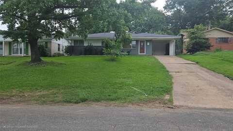 1724 Cross Lake Boulevard, Shreveport, LA 71109