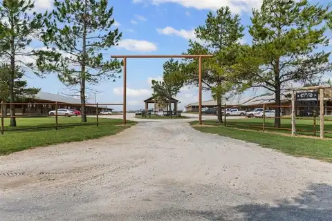 295 Lindsey Lane, Stephenville, TX 76401