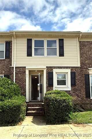 421 Kirkcaldy Court, Fayetteville, NC 28314