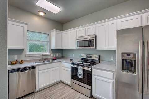 1727 Division, Commerce, TX 75428