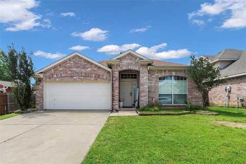 809 Fox Run Trail, Saginaw, TX 76179