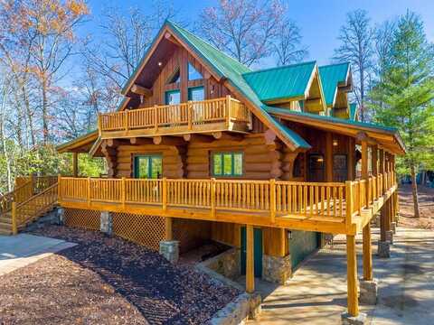 243 Wilkes Branch Ln, Franklin, NC 28734