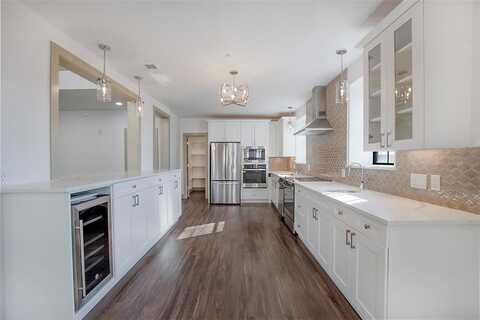 2610 Allen Street, Dallas, TX 75204