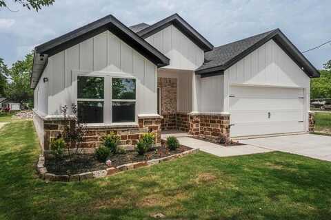 704 Witt, Wolfe City, TX 75496
