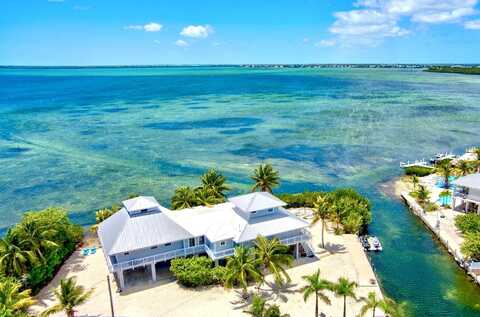 22815 Port Royal Lane, Cudjoe Key, FL 33042