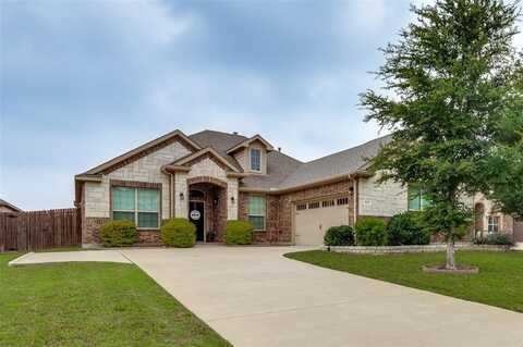 527 Golden Bell Drive, Glenn Heights, TX 75154