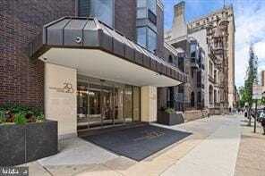 2018 WALNUT STREET, PHILADELPHIA, PA 19103