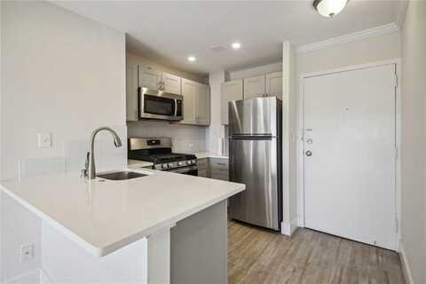 2285 Peachtree Road NE, Atlanta, GA 30309