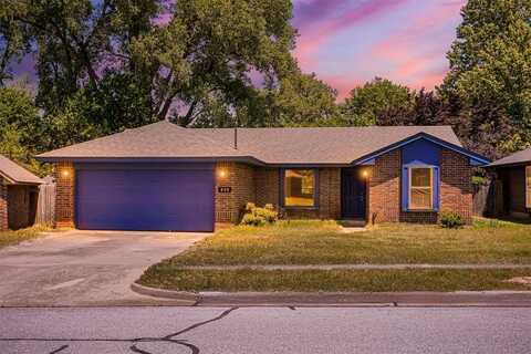 809 Coopers Hawk Drive, Norman, OK 73072