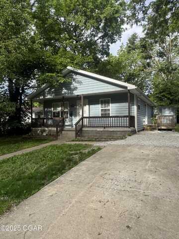 412 N Cox St Avenue, Joplin, MO 64801