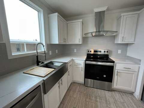 385 Jose Gaspar Drive, Fort Myers, FL 33917