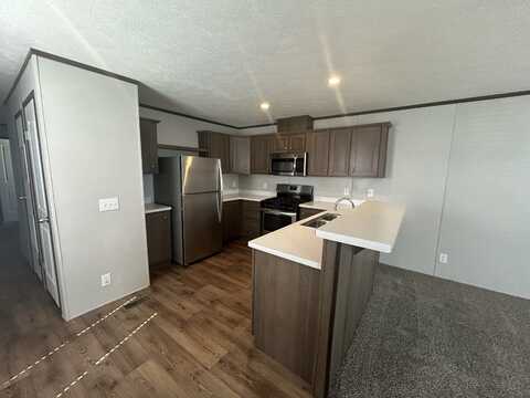 261 New Mexico, Belleville, MI 48111