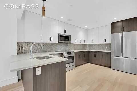 631 Vanderbilt Avenue, Brooklyn, NY 11238