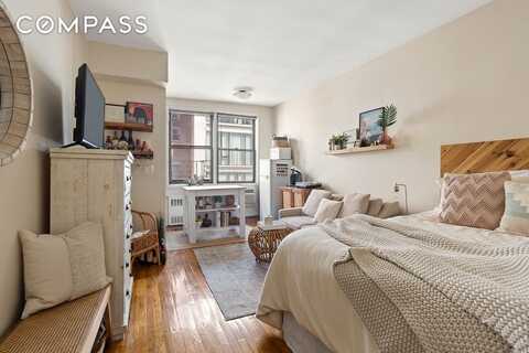 148 East 84th Street, New York, NY 10028