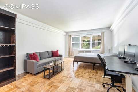 321 East 45th Street, New York, NY 10017