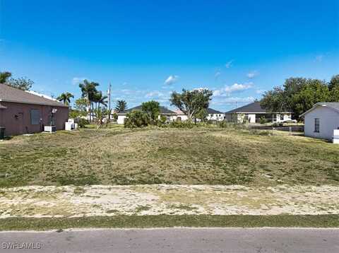 2127 NE 13th Place, Cape Coral, FL 33909