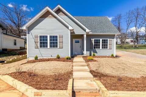 1001 STUART ST, STAUNTON, VA 24401
