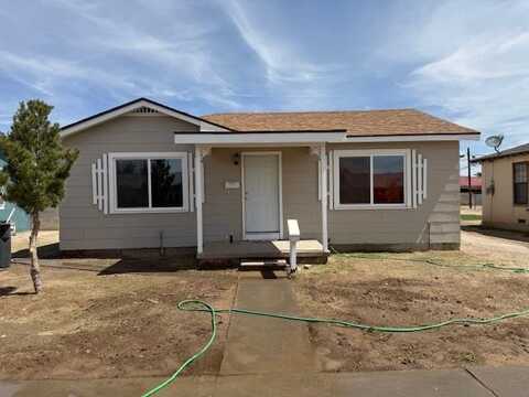 1737 Adams Ave, Pecos, TX 79772