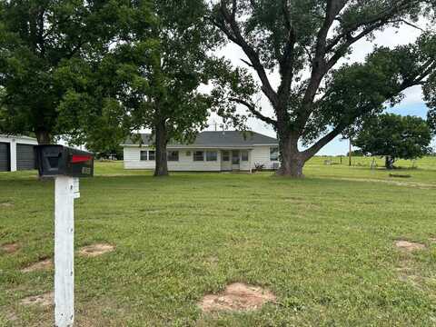 2300 W Cowboy Hill Rd, Ponca City, OK 74601