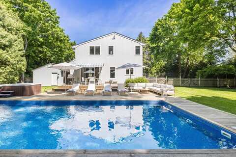 4594 NOYACK RD, Sag Harbor, NY 11963