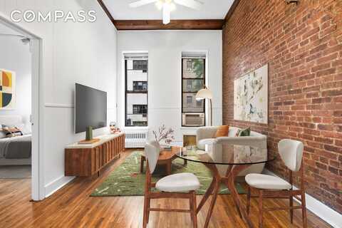132 West 71st Street, New York, NY 10023