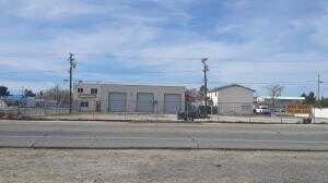 2909 CA-14, Rosamond, CA 93560