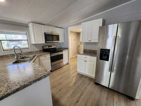 9766 Spyglass Court, #55A, N. Fort Myers, FL 33903