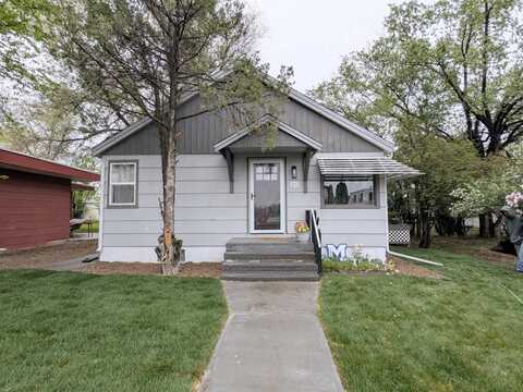 331 S 6th E St, Malta, MT 59538