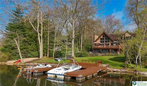 70 Great Oaks Drive, Nesquehoning, PA 18240