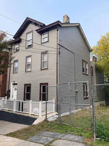 77 York Avenue Apartment A, Staten Island, NY 10301