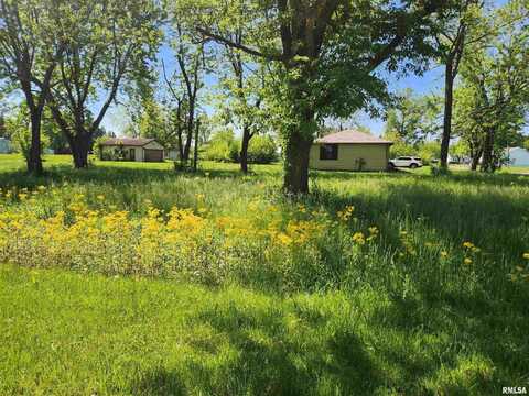 516 E CLAY Street, Ashley, IL 62808