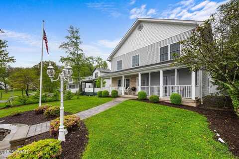 121 Island View Drive, Lake Ariel, PA 18436