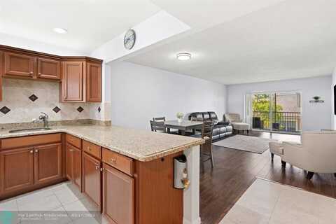 2960 Riverside Dr, Coral Springs, FL 33065