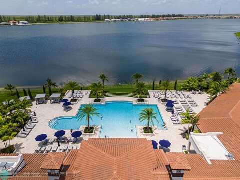 8980 W Parkland Bay Trl, Parkland, FL 33076