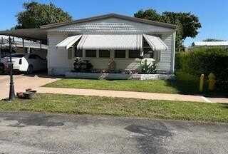 292 NW 54th St, Deerfield Beach, FL 33064
