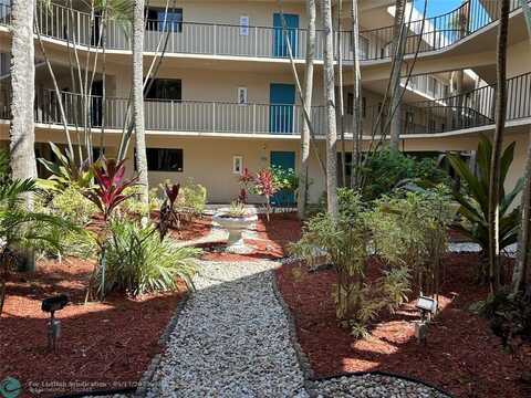 5190 Las Verdes Cir, Delray Beach, FL 33484