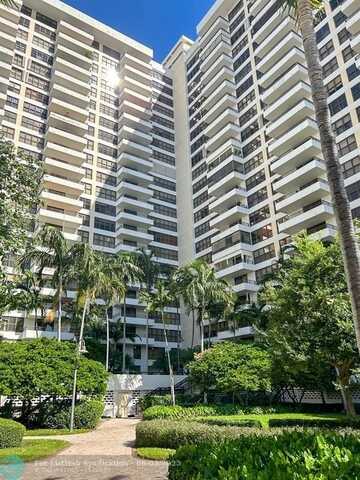 2500 Parkview Dr, Hallandale Beach, FL 33009