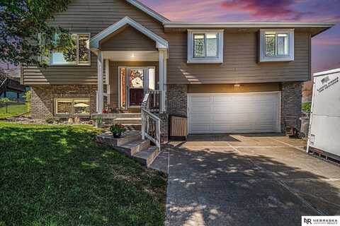204 Marinda Drive, Council Bluffs, IA 51503