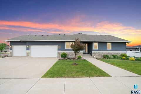 8620 W 22nd St, Sioux Falls, SD 57106