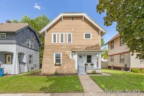964 Lincoln Avenue NW, Grand Rapids, MI 49504