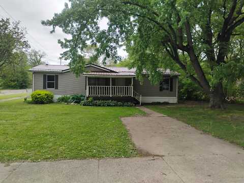 201 Pleasant Street, Hartford, MI 49057