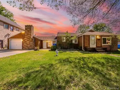 8320 NIGHTINGALE Street, Dearborn Heights, MI 48127