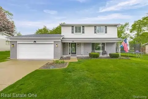 238 LISA Circle, White Lake, MI 48386
