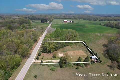 10770 Long Road, Howard City, MI 49329